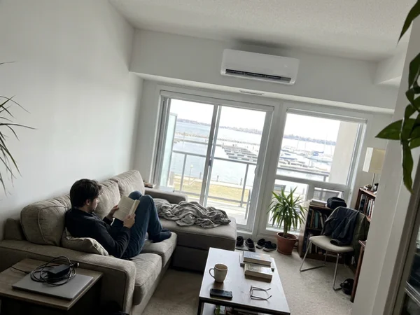 After: Fujitsu wall unit in a Harbourfront condo