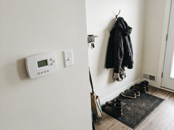 Separate basement suite thermostat for the Gree system
